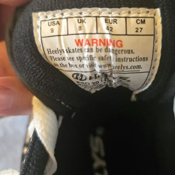 Heelys Men's Pro 20 Canvas Sneakers Black White Size 9 No Wheels EUC - Picture 8 of 10